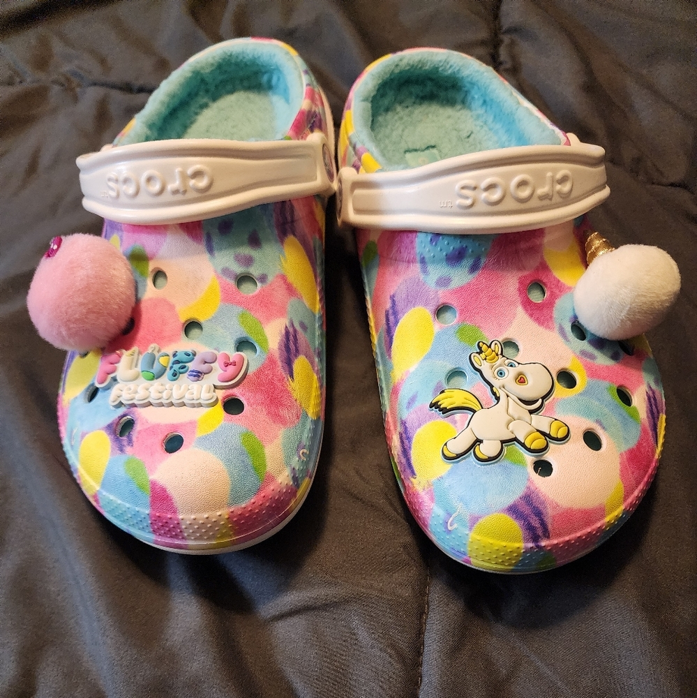 DISNEY Fluffy Pixar Crocs- women's size 6